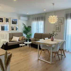  Apartment Golden