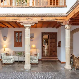 4* Hotel Puerta De La Luna